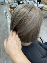 プライズ アイリス 池袋東口店(prize Iris)&nbsp;白髪ぼかしブリーチイルミナカラー池袋