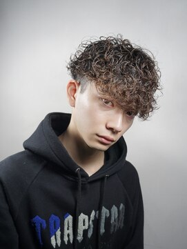 アイトーキョー 横浜(AI TOKYO) 波巻き/ハイライト/マッシュパーマ/ウルフ[横浜駅]