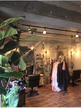 オテテ(OTETE)の写真/おしゃれな店内と、居心地の良さが魅力のサロン♪