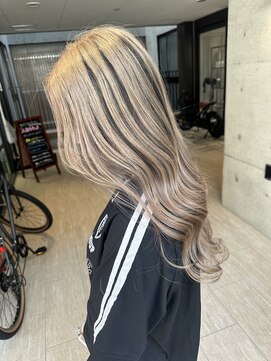 ロンドメリア 天神大名店(Lond Melia) ★縮毛矯正くびれヘア夏のヘアアレンジハイライトカラー髪質改善