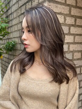 ヘアーサロン アモル(HAIR SALON Amor) ハイライトレイヤーカットダブルカラーイルミナカラー縮毛矯正