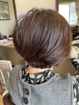 サロンドミナ(SALON DE MINA) レイヤーボブ