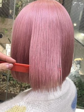 イリ 心斎橋(ili) ハイライトカラーミルクティーベージュレイヤーカット