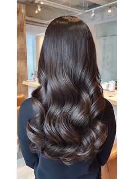 ノイエ 原宿 北参道(NoIE) レイヤーカット/ボブ/髪質改善カラー/縮毛矯正/原宿/北参道