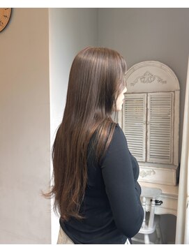 ザザ 高田馬場(ZA/ZA) 透明感グレージュ