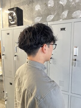 ウード(OUD) シャドウパーマ