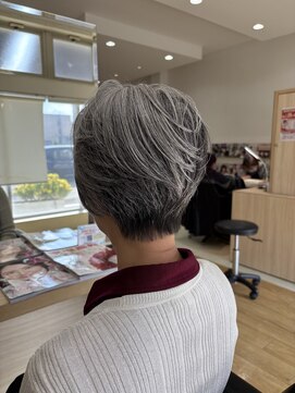 サラ ビューティー サイト 古賀店(SARA Beauty Sight) 【古賀新宮】ショート/ツヤ髪/髪質改善/ミセスショート/50代60代