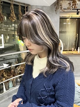 リュッカ(Lyuck) 【SAKI】デザインカラー/ホワイトベージュ