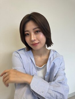 ワイビーアネックス(y.be annex)の写真/白髪を自然にカバー！グレイカラーが得意なサロンでダメージや乾燥をおさえて艶髪へ◎
