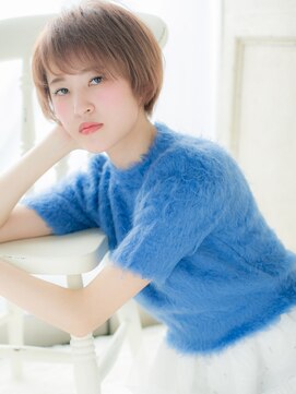 ブルー(BLUE) *CUORE水戸*…個性的ことりベージュ♪小顔マッシュショートb