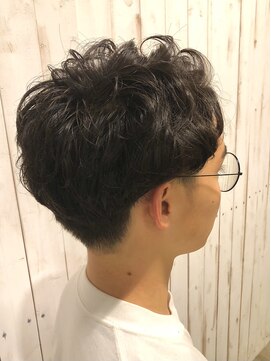 アンプリュス リアン(1+ Unplus lien) メンズアップバングマッシュパーマ/亀戸/錦糸町/平井