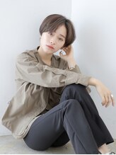 カットだけで扱いやすい髪に。毎朝楽に再現できるヘアスタイルにこだわっています。