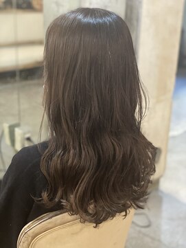 ロイジー(roijir) 【roijir 表参道】大人波ウェーブ×くすみカラー