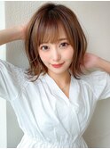 小顔外ハネミディアムひし形シルエットくびれミディ