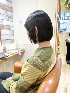 ネオリーブ クタ 町田店(Neolive kuta) 大人ショート【町田、町田駅220312】