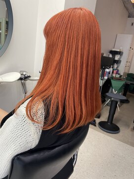 ヒビヲ(HIBIO) ダブルカラーピンクベージュピンクカラーケアブリーチミニボブ