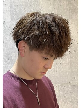 バレッタガーデン(VALETTA GARDEN) ツイストパーマ（ツーブロック/メンズ/パーマ/ブリーチ/眉毛）