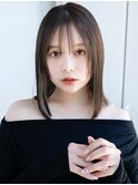 ぱっつん前髪シンプルストレートフェイスレイヤーハッシュカット