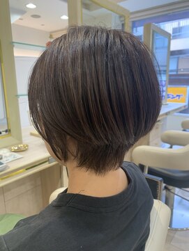 アッシュ 仙川店(Ash) 30代40代50代耳かけショートメンズライクハンサムショートカット