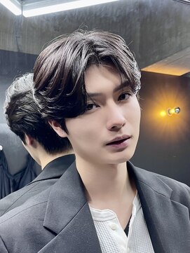 インフィニス 恵比寿(Infinis) 【Infinis】センターパート×ダウンパーマ