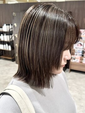 ビスポーク(BESPOKE) 透明感たっぷりハイライト