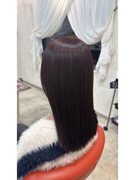 ベリーヘアデザイン ワインレッドカラー