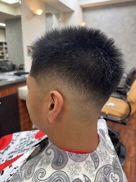 メンズ美容室 タカミ スキンフェード フェザーアップ ミドルフェード 短髪 ベリショ