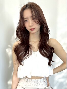 パーヴミックス アリー(Parve Mix ALLY)の写真/経験豊富なスタイリストが骨格や髪質を見極めてカットするので、“なりたいstyle”が叶う！