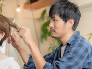 イート(eat)の写真/【JR立花駅直結】地域密着のサロンだからこそ、幅広い世代を担当できる経験豊富なスタイリストが担当◎