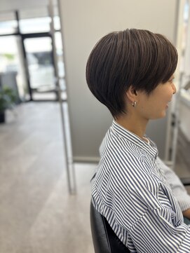 トイロ ウィステリア(toiro wisteria) マッシュショート×艶カラー