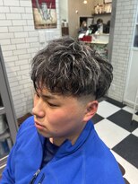ヘアーメイク フィール ルア(FEEL Lua)&nbsp;シルバーメッシュ×ルーズパーマ