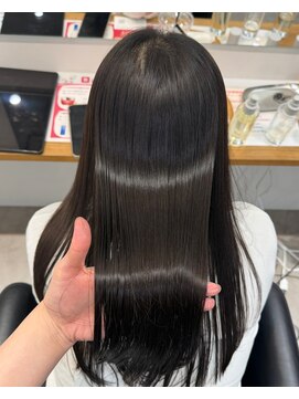 エトワールプラス 髪質改善縮毛矯正でツヤ爆誕！