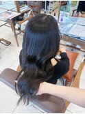 △グレージュカラーで黄色味を抑え透明感に