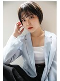 イメチェンホワイトブロンド美髪ハンサムマッシュショート