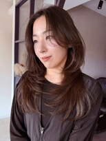エトワ 中央店(etoi)&nbsp;大分ハッシュカット胸上鎖骨下ミディアムレイヤースタイルかるめ