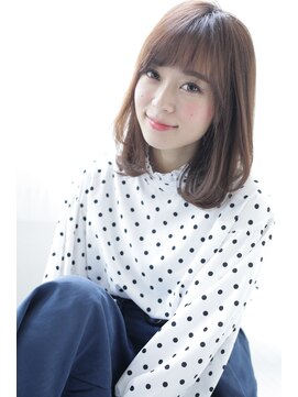 オウル(Owll) 大人小顔スタイル[mignon]丸みブラウン系ツヤ感ミディアム