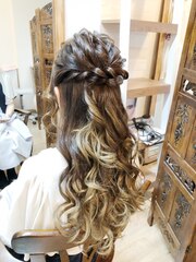 ロング結婚式ハーフアップヘアセット【ヘアアレンジ　立川/袴】