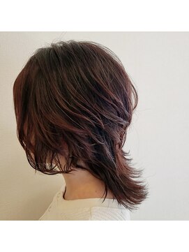 ナディアバイカリス(Nadia by charis) ウルフ|前下がり|ピンクベージュ