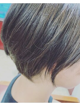 ココアール けやき通り(COCO.R) 内側すっきりショートボブ