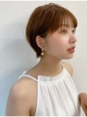 大人可愛い20代30代40代小顔すっきりショート×ラテベージュ