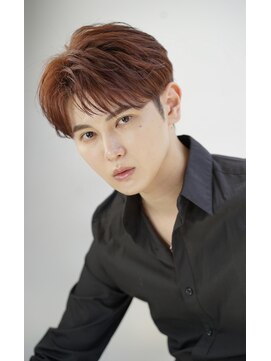 アクロス 原宿(AKROS) 毛流れセンターパート