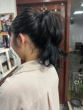 ヘアー リードレス(hair Re:dress) 黒髪ポニーミディアムナチュラルシンプルセットゆるふわ