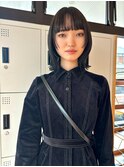 顔周りのプツっとが可愛い♪ミディアムウルフ