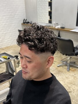 ザデイトウキョウ 表参道 青山(THE DAY TOKYO) スキンフェードショート