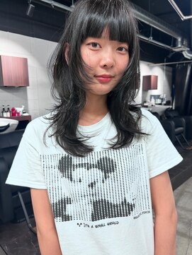 ピア ヤクイン(Pia Yakuin) レイヤーカット ハッシュレイヤー (坪井)