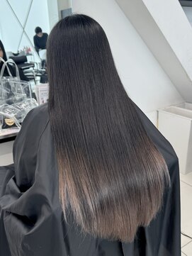 アライブ キチジョウジ(ALIVE Kichijoji) ワンポイントでお洒落なグラデーションカラー！