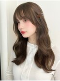 巻いても可愛いレイヤーカットとまろやかなマロンベージュ