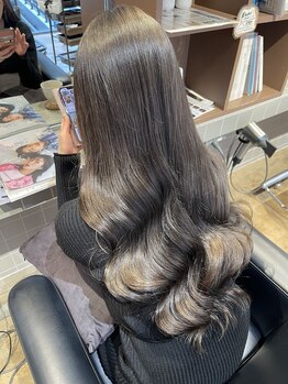 フーコー 下関店(fuhcoh)の写真/〈下関〉ダメージ修復力の高い美容液カラー、豊富なMENUでツヤ＋オシャレな仕上がりに☆