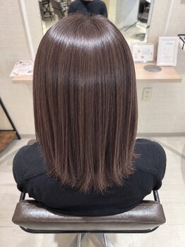 ヘアーサロン ビーネ(Hair salon Bi-ne)の写真/【都島】大人女性の悩みを解決！白髪ぼかしハイライト×極上の髪質改善で年齢を感じさせないうるつや艶髪へ
