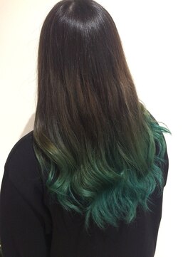 ヘアーサロン ツミキ(HAIR SALON TSUMiKi) グラデーションカラー サファイアからグリーン